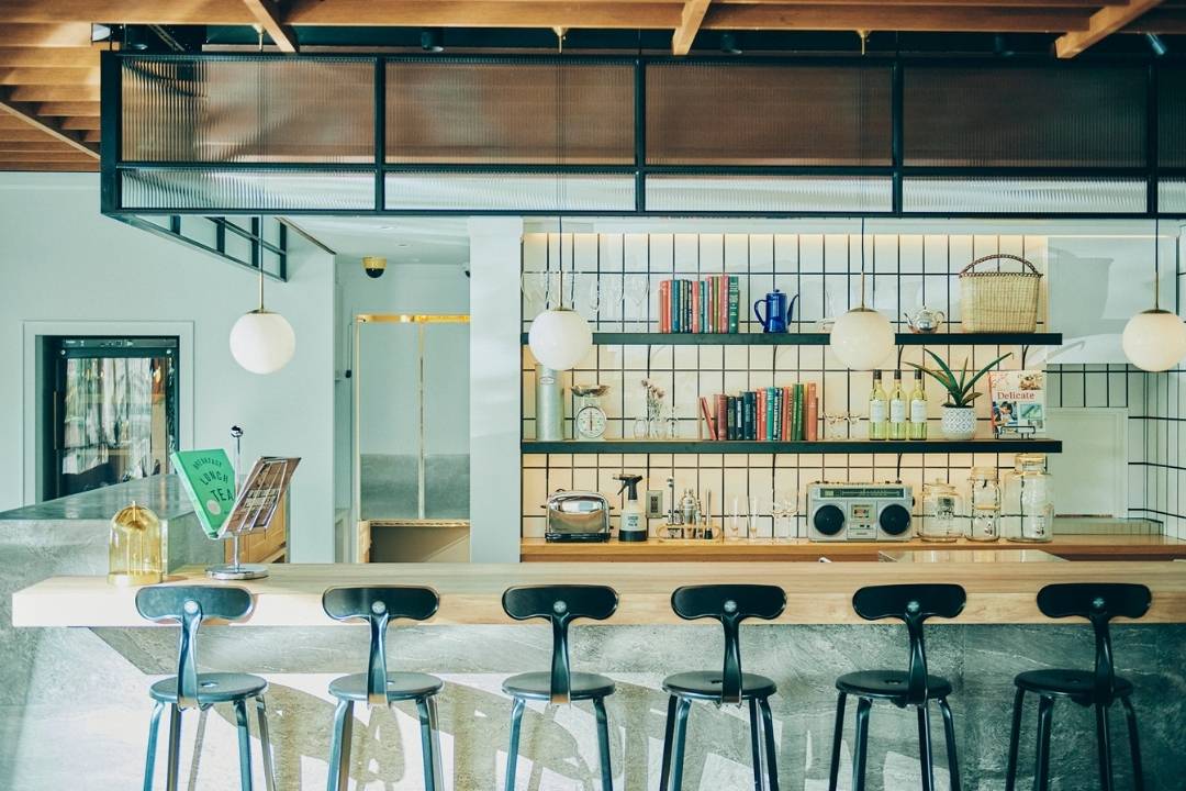 バーカウンター（人なし）